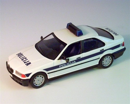 DMC Decals 43-020 Slovenia BMW 320i