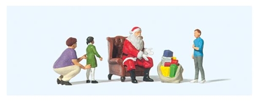 Preiser 10763 Santa Claus in an armchair and mother with children, H0