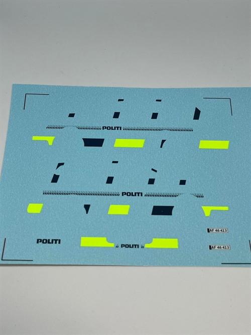 DMC Decals DP 112-118 Fluorescent new design Passat 1:43