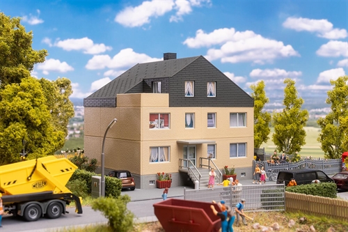 Faller 130755 Multi-family house, H0
