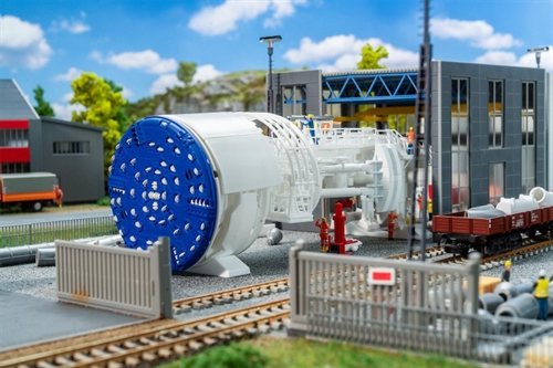 Faller 130897 Tunnel Boring Machine Under Construction, H0