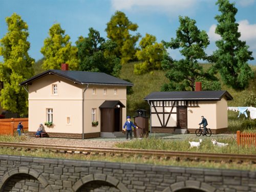 Auhagen 10347 Signalman's house with extension, TT