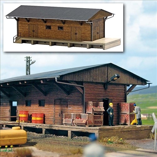 Busch 1421 Goods Warehouse, H0