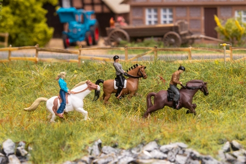 Faller 151746 Horse and rider H0 