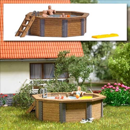 Busch 1832 Garden pool with family, H0