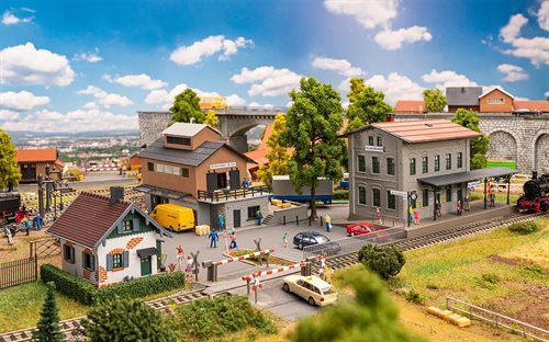 Faller 190137 Feldkirchen Station Action Set, H0