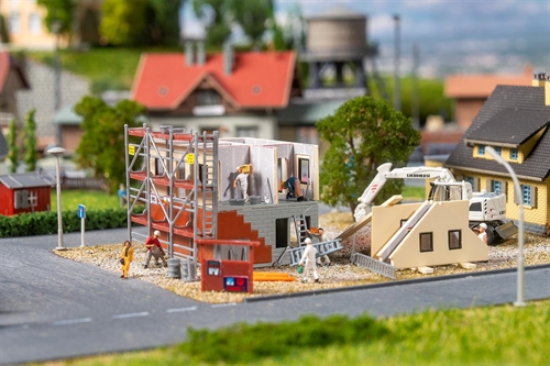 Faller 232149 Prefabricated House Under Construction, Gauge N