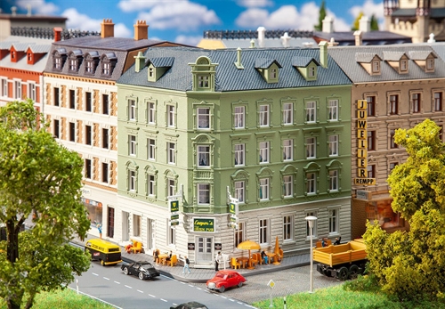 Faller 232313 Town Corner House with Tavern, Gauge N