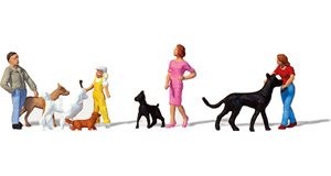 Merten 0212589 Dog Training School, Four Figures and Five Dogs, H0