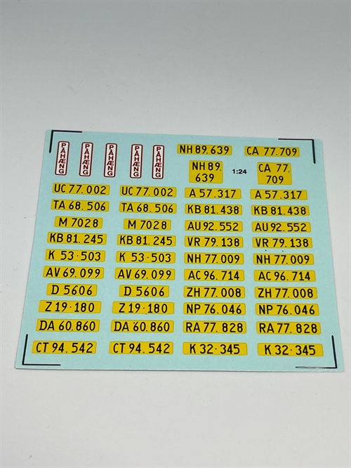  DMC Decals 24-18 Old Danish yellow enamel license plates 1:24