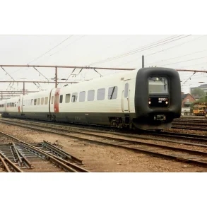 McK 5002 dc-sound DSB MF 5040  Hvid med røde døre. Ca. 1991 - 2005