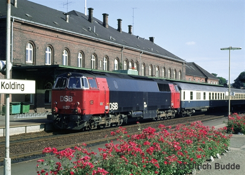 Märklin 37300 Electric locomotive double pack Re 421, COMING NEW 2022