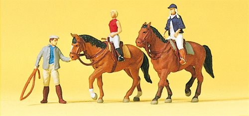 Preiser 10502 På hesteryg, tre figurer og to heste, H0 NYHED 2016