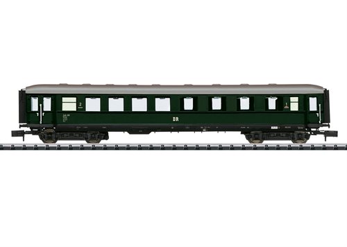 Trix 18425 Type AB4ümpe passenger car, DR/GDR, ep III, TRACK N
