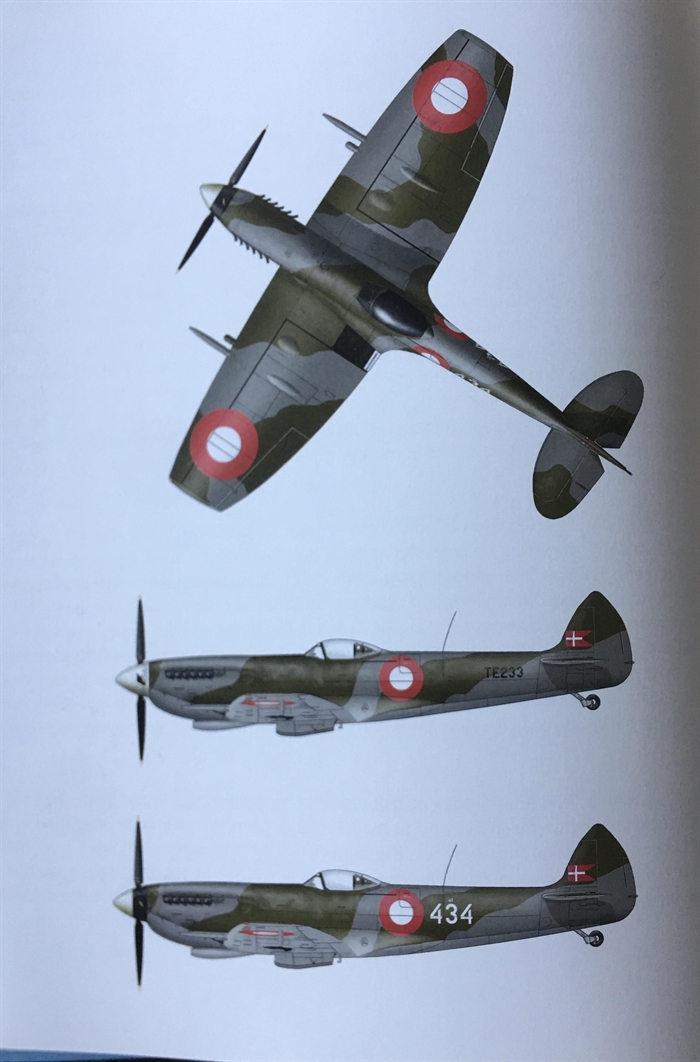 DMC Decals 1:32 Spitfire flags and cockades, late RDAF
