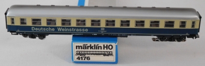 Märklin 4176 H0 Passenger Car 2nd Class with lighting from the German wine route, DB, original packaging