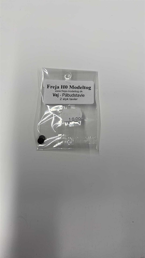 Freja Modeltog 010 DSB - skilte, ætset, 3 stk. pr. sæt. Skiltestørrelse 2 x 4,4 mm, H0