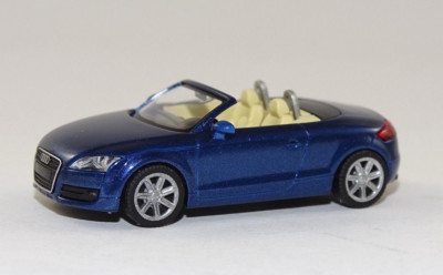 Wiking 1344032 Audi TT Roadster, metallic blue, H0
