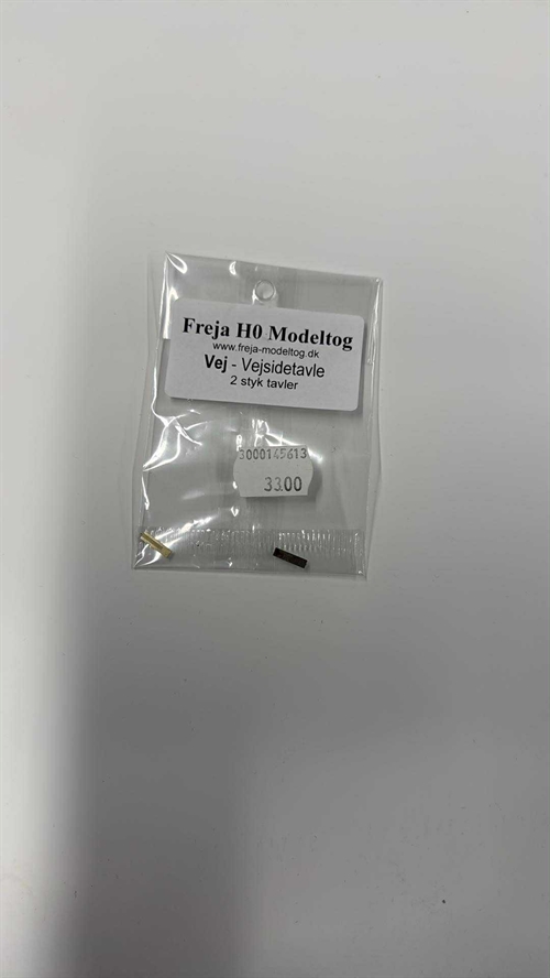 Freja Modeltog 010 DSB - skilte, ætset, 3 stk. pr. sæt. Skiltestørrelse 2 x 4,4 mm, H0